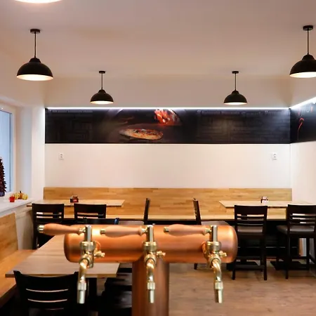 Penzion&pizzerie U Massima Gasthuis