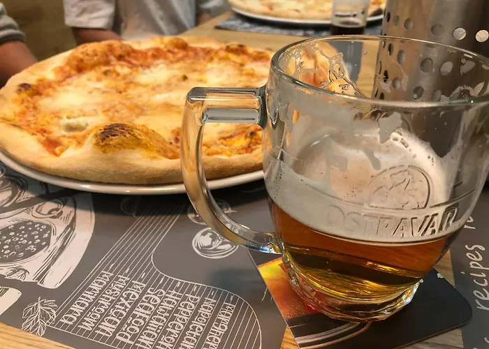Penzion&pizzerie U Massima بيت ضيافة 3*